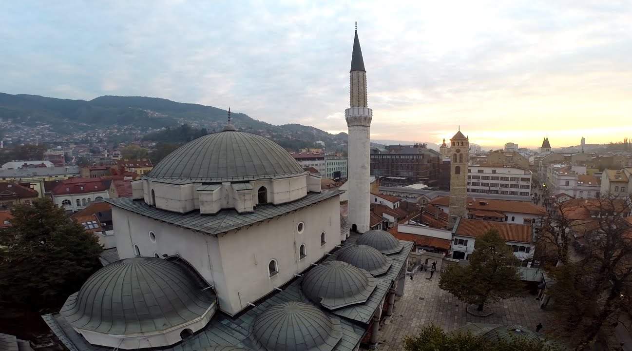 Prije 19 godina obnovljena Begova džamija: Ni sa 100 granata je nisu mogli uništiti!